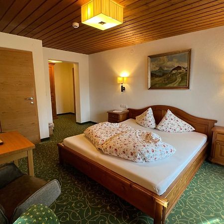 Jenneweinhof Hotel Tux Eksteriør billede