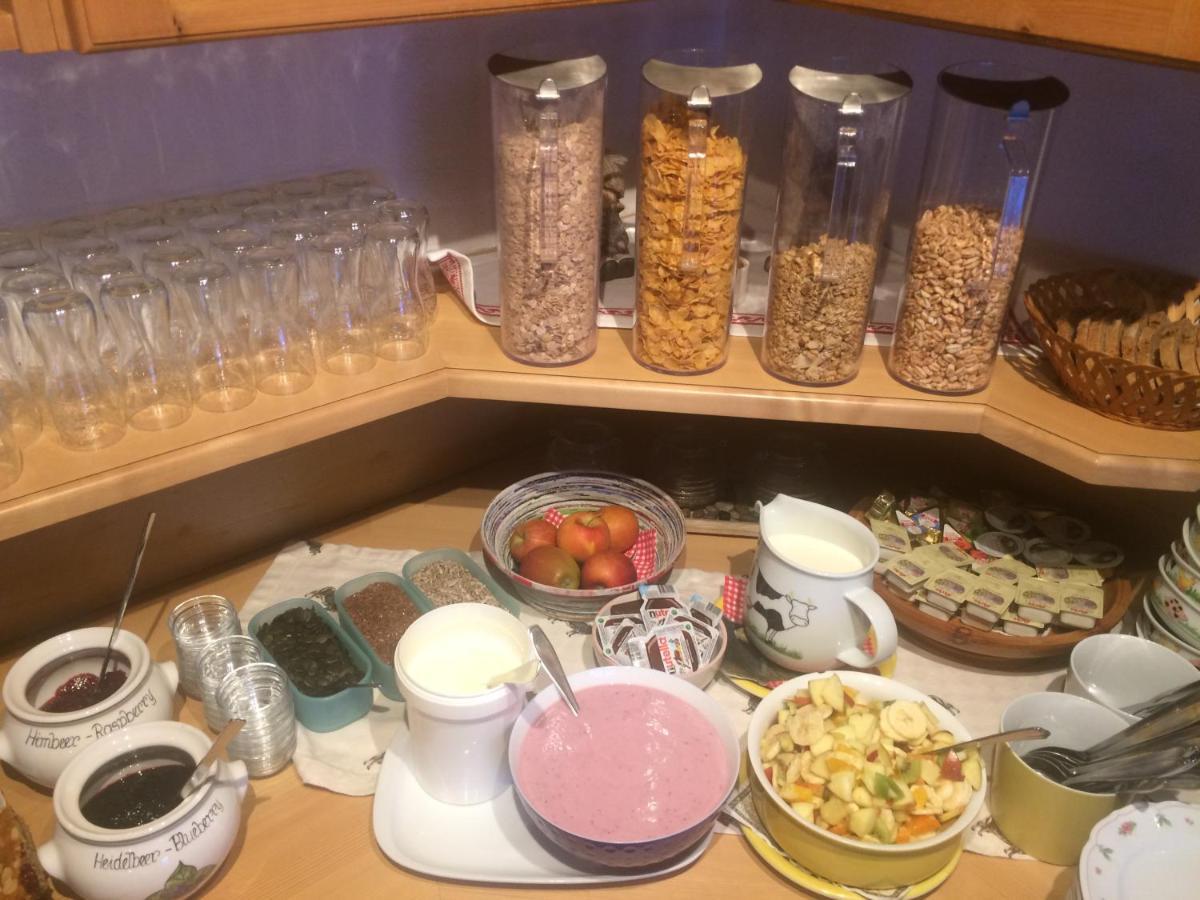 Jenneweinhof Hotel Tux Eksteriør billede
